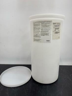 Thermo Scientific 15 Gallon Cylindrical Stainless Steel Tank with Cover-cover