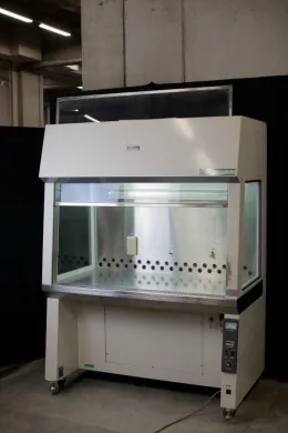 SHOWA S-1300PRV Clean Bench 130cm with HEPA Filtration System, General laboratory equipment