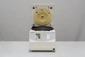 Thermo IEC CL30 Benchtop Centrifuge, 4 of 7