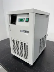 Lauda WKL 1000 Laboratory Recirculating Chiller for Precise Temperature Control, 2 of 4