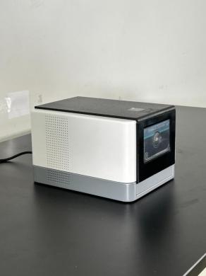 10x Genomics Chromium Controller Microfluidic Instrument for Single-Cell Analysis-cover