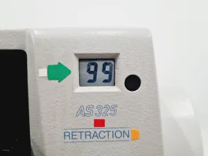 Shandon AS325 Rotary Microtome for Precise Tissue Sectioning, 7 of 13