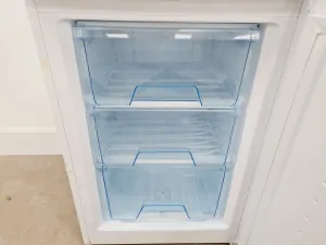 LEC+ ISU1111 Laboratory Medical Freezer, 5 of 9