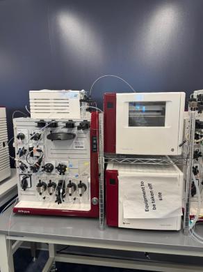 GE Healthcare ÄKTA pure 150M Fast Protein Liquid Chromatography (FPLC) System-cover