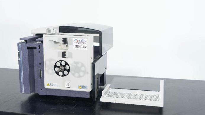 BD FACS Loader Automated Sample Loading System for Flow Cytometry-cover