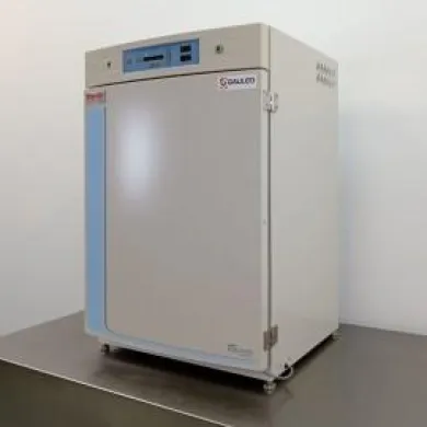 Thermo Scientific Steri-Cycle 371 CO2 Incubator with HEPA Filtration and Thermal Sterilization