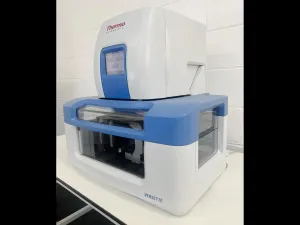 Thermo Fisher Scientific Versette Automated Benchtop Liquid Handler for 96/384-Well Plates, 2 of 12
