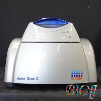 QIAGEN Rotor-Gene Q Real-Time PCR System with Desktop PC and Monitor-cover