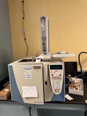 Thermo Fisher Scientific Trace GC Ultra Gas Chromatography System with Autosampler-cover
