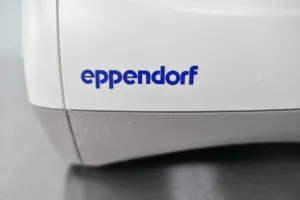 Eppendorf MixMate 5353 Benchtop Microplate and Tube Mixer with Touch Vortexing, 7 of 11