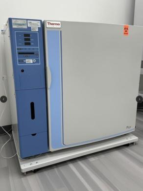 Thermo Scientific Forma Series II 3310 Release 22 CO2 Incubator for Cell Culture-cover