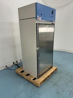Thermo Scientific Forma 3911 Environmental Chamber with Humidity and Temperature Control-cover