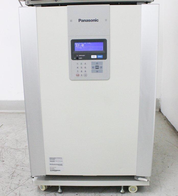 Panasonic MCO-19AICUV-PA CO2 Incubator 170L with Dual Infrared Sensor and UV Contamination Control