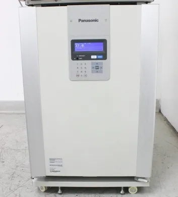 Panasonic MCO-19AICUV-PA CO2 Incubator 170L with Dual Infrared Sensor and UV Contamination Control, Stem Cell Research