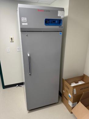 Thermo Fisher Scientific TSX2305SA TSX Series Laboratory Refrigerator-cover