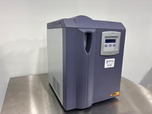 Parker 110HMD Hydrogen Gas Generator for Laboratory Use-cover