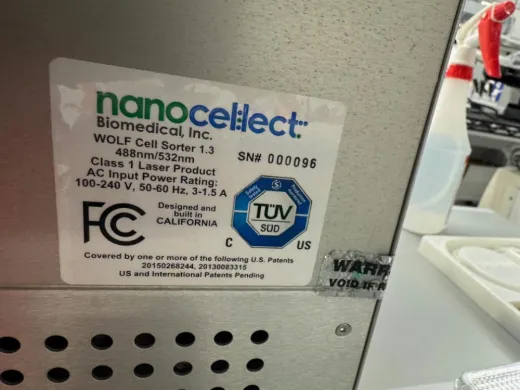 Nanocellect WOLF Cell Sorter 1.3 with Dual 488nm/532nm Laser Excitation for Precise Cell Sorting
