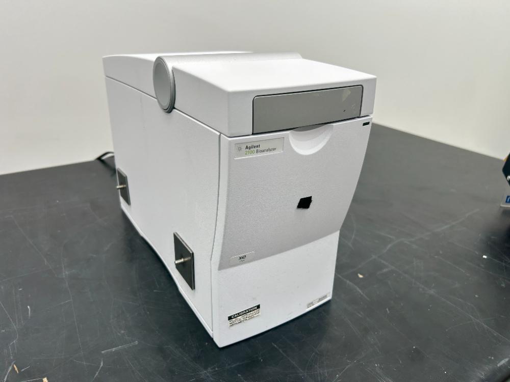 Agilent Bioanalyzer 2100 G2939B Microfluidic Platform for Nucleic Acid and Protein Analysis