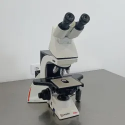Leica DM2500 Trinocular Microscope, 13 of 16