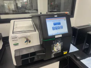 Illumina MiSeq Benchtop Gene Sequencing System with APC UPS (2015), 2 of 5