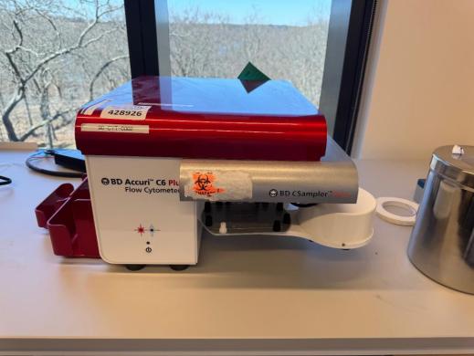 BD Accuri C6 Plus Flow Cytometer-cover