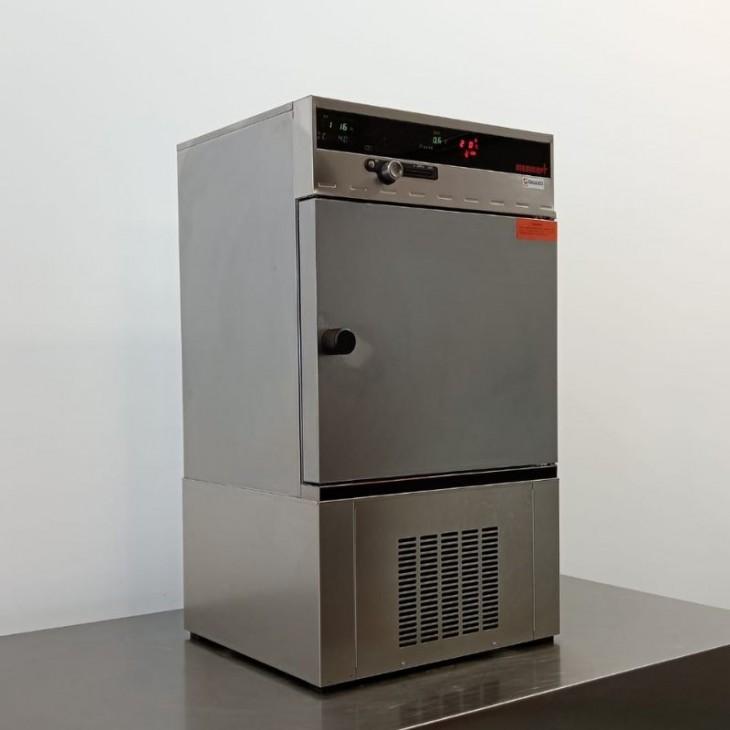 Memmert ICP 400 Cooled Incubator