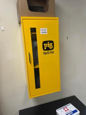 PIG Spill Kit for Chemical and Lab Spill Containment-cover
