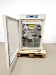 Thermo Fisher Scientific Forma 3131 CO2 Water Jacketed Incubator, 2 of 19