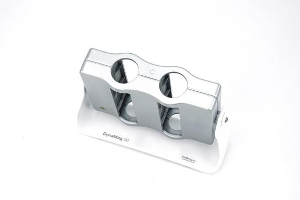 Thermo Scientific Invitrogen DynaMag 50 Magnetic Separator 12302D-cover
