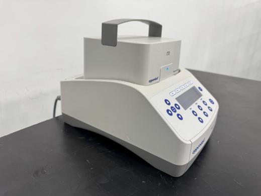 Eppendorf ThermoMixer C Temperature-Controlled Laboratory Mixer-cover