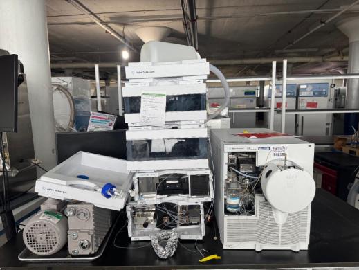 Agilent 6120 Quadrupole LC/MS System with 1200 Series HPLC Modules-cover