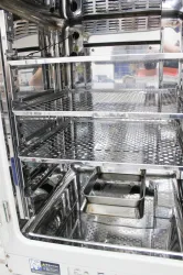 Sanyo MCO-18AIC CO2 Incubator 170L with Direct Heat and Humidity Control, 3 of 10