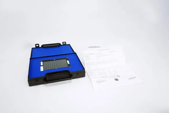 Dynex 12-Way Calibration Microplate, 405–630 nm