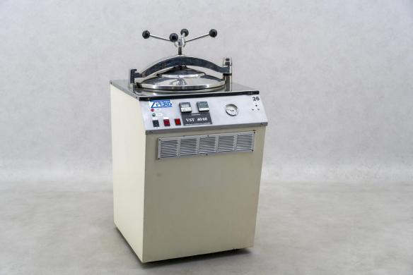 Zirbus VST 40/60 Floor-Standing Top-Loading Autoclave with 60L Capacity and Sensor Input-cover