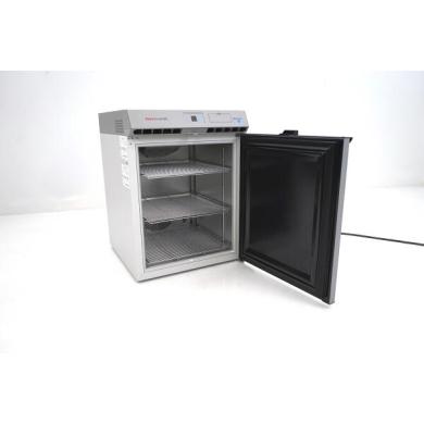 Thermo Scientific TSG505SA Under-counter Laboratory Refrigerator 156L 2–9°C-cover