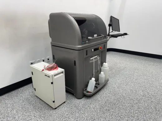 Molecular Devices ClonePix 2 Automated Mammalian Colony Picker