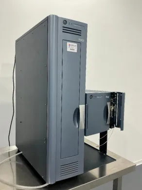Waters Acquity Sample Organizer / Sample Manager FL Autosampler for HPLC