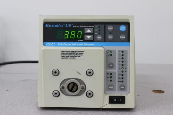 Cole Parmer 7523-50 Digital Variable-Speed Pump Drive with Metering and Reversible Motor Functions-cover