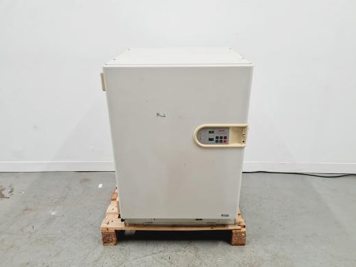 Sanyo MCO-17AIC CO2 Incubator for Cell and Tissue Culture Applications-cover