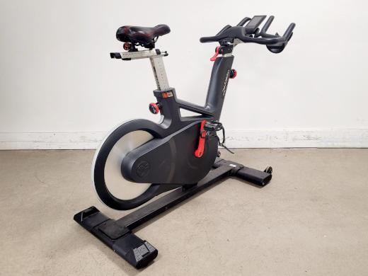 Life Fitness Model IC6 Indoor Cycle for Controlled Cardiovascular Exercise-cover