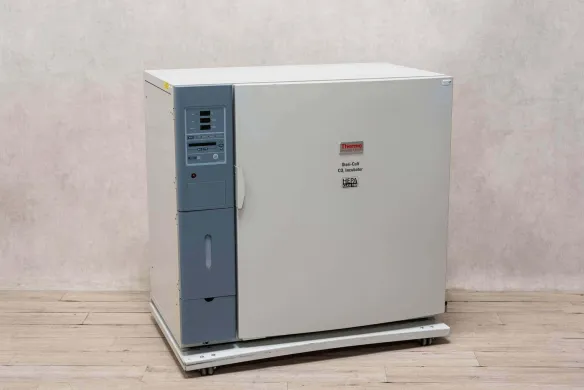 Thermo Scientific Forma Steri-Cult 3311 CO₂ Incubator