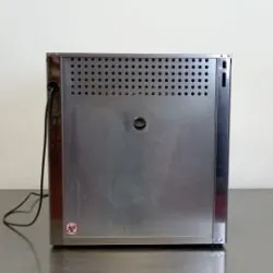 Memmert INB 200 Laboratory Incubator with PID Temperature Control, 9 of 11