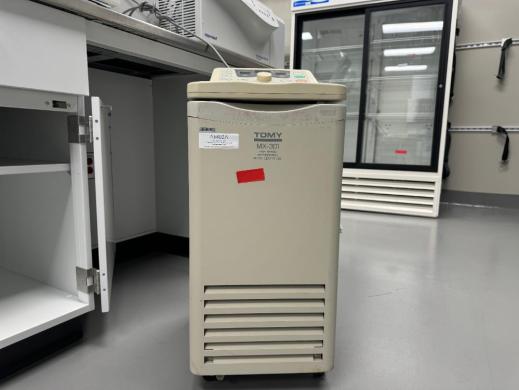 Tomy MX-301 High-Speed Refrigerated Microcentrifuge-cover