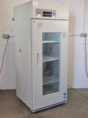 Sanyo MPR-720 Labcool Pharmaceutical Laboratory Refrigerator with Precise Temperature Control