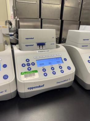 Eppendorf ThermoMixer C Model 5382 Tube Mixer for Precise Temperature-Controlled Sample Mixing-cover