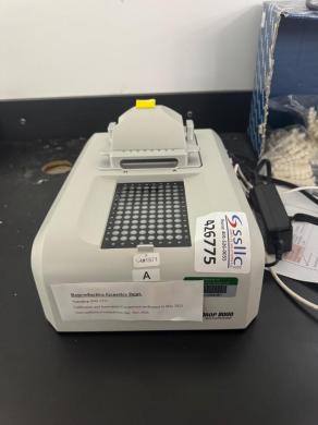 Thermo Fisher NanoDrop 8000 Microvolume UV/Vis Spectrophotometer for Nucleic Acid and Protein Analysis-cover