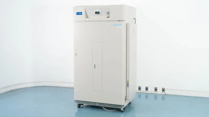 Conviron G1000 Environmental Chamber for Controlled Climate and Growth Studies