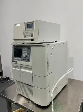 Waters Alliance 2695 HPLC System with 2489 UV/Visible Detector for Liquid Chromatography Analysis