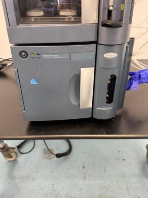 Waters Acquity Ultra-Performance Liquid Chromatography (UPLC) System-cover