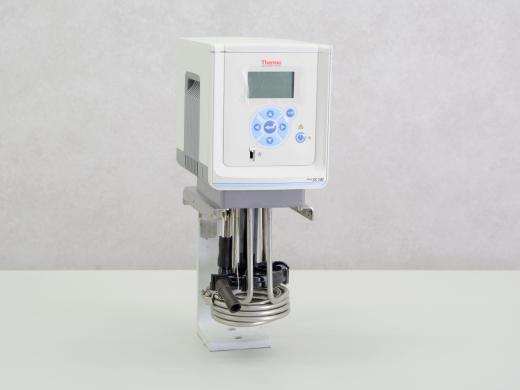 Haake SC100 Immersion Circulator for precise temperature control-cover